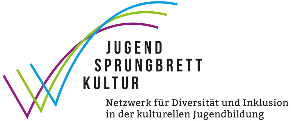 Projektlogo aus drei Sprungfedern in lila, grün und hellblau über dem Projektnamen „Jugend.Sprungbrett.Kultur“. Netzwerk für Diversität und Inklusion in kulturellen Jugendbildung.“ 